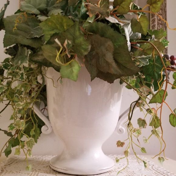 White Ceramic Planter HAND MADE IN ITALY - Picture 1 of 5